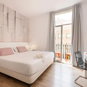 Chic & Basic Tallers España